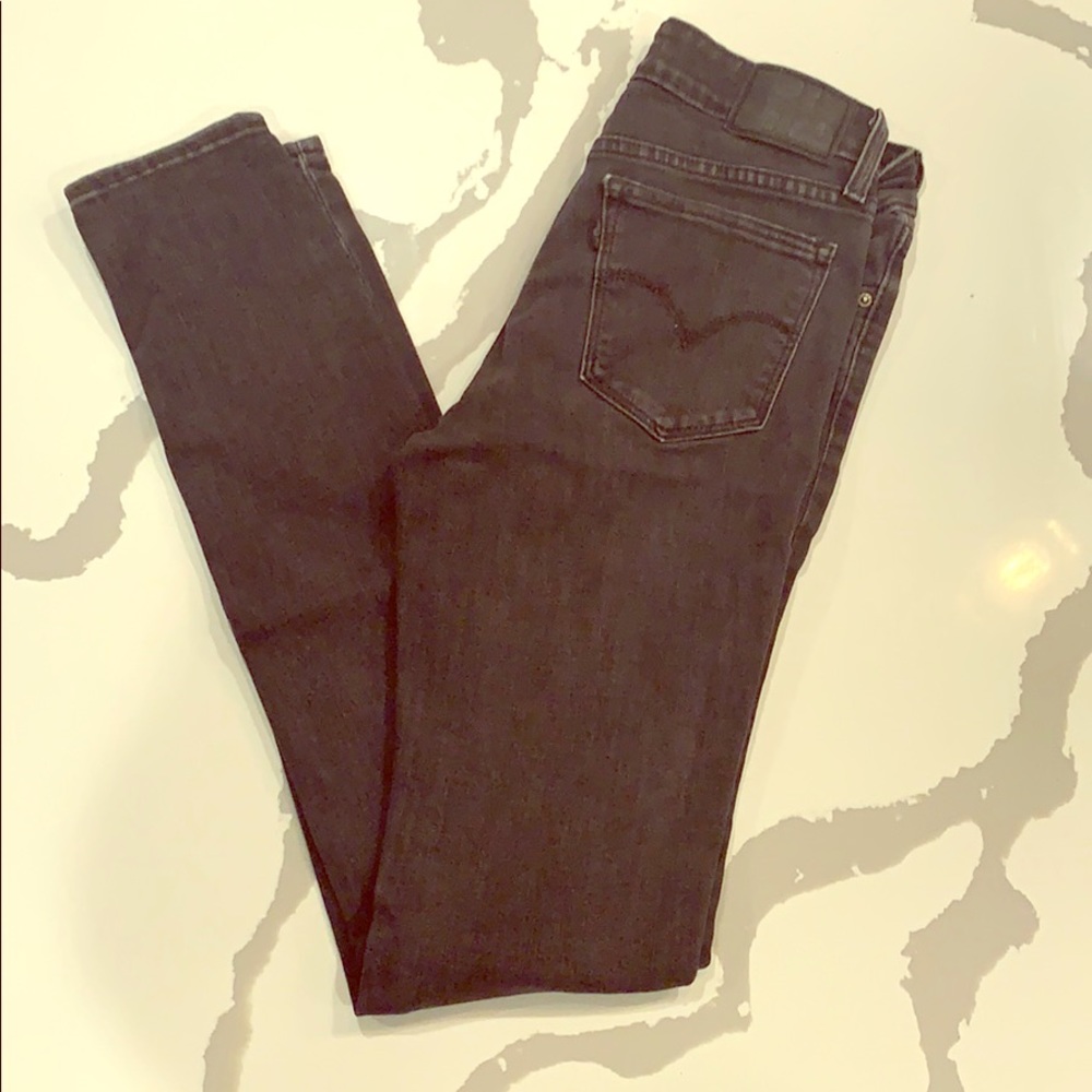 Black Levi 711 skinny